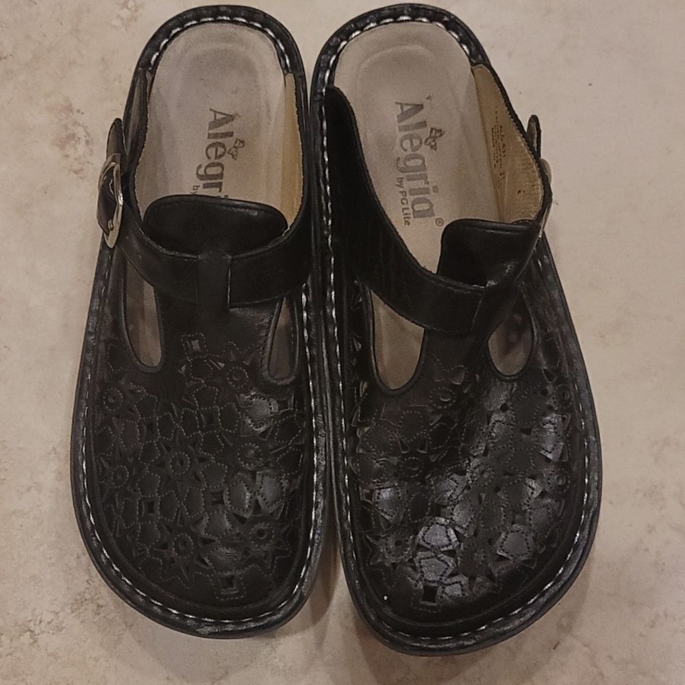 Alegria slip on shoes size 37